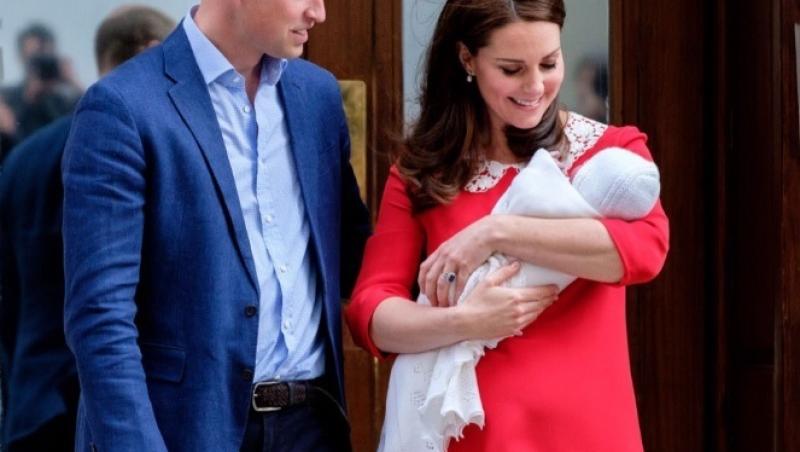 Noile imagini ale Casei Regale britanice sunt adorabile! Prinţul Louis, în brațele surorii mai mari, Charlotte