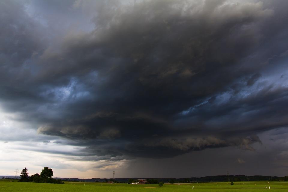 PROGNOZA METEO pentru TOATĂ SĂPTĂM&Acirc;NA. Ce se va &icirc;nt&acirc;mpla cu VREMEA, p&acirc;nă DUMINICĂ: ploi, vijelii și descărcări electrice