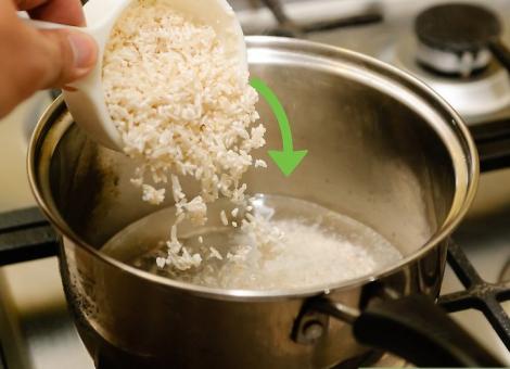 Ai gătit greșit orezul! Cum să-l prepari ca să nu te otrăvești cu arsenic