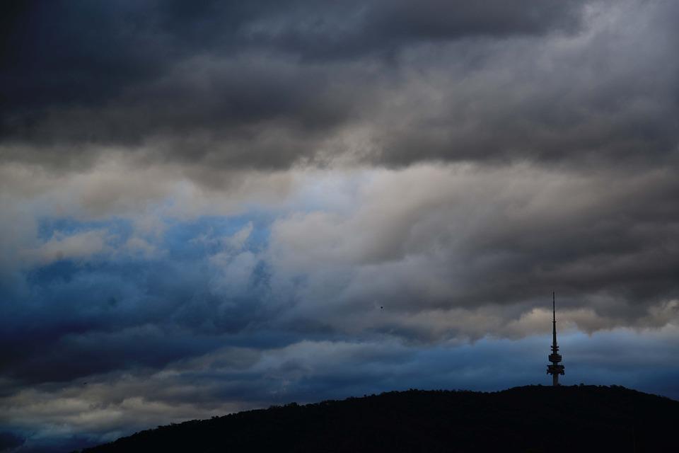 PROGNOZA METEO pentru următoarele zile. Cum va fi vremea, P&Acirc;NĂ JOI: ploi, vijelii și descărcări electrice