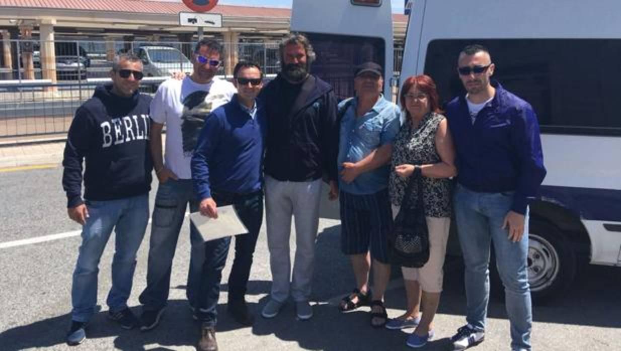 A plecat de acasă &icirc;n urmă cu zece ani de zile, iar mama lui &icirc;l credea mort! Șocant ce făcea bărbatul dat dispărut de familie &icirc;n 2008