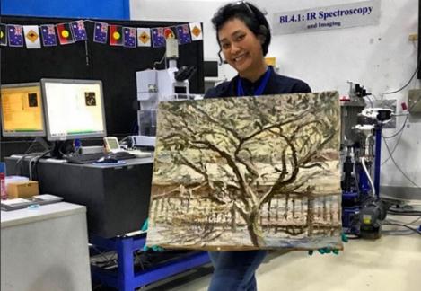 O cântăreață thailandeză a cumpărat un tablou la preț de chilipir și a avut o surpriză URIAȘĂ. Ce a descoperit este NEPREȚUIT