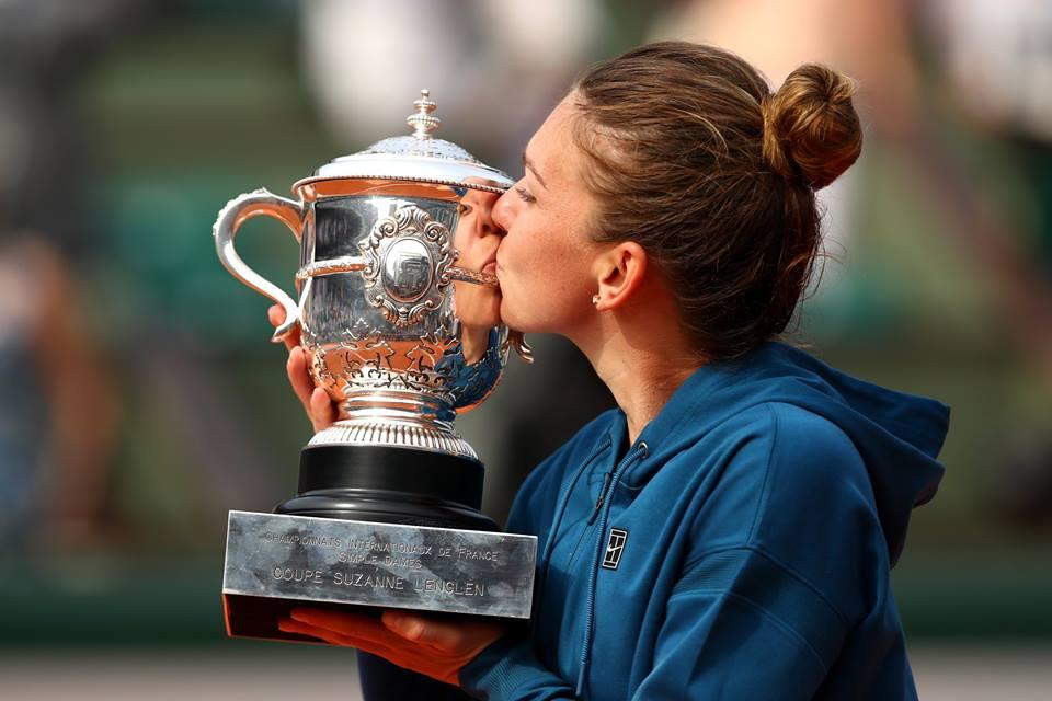 Simona Halep, despre ultimele 24 de ore din viața ei: &rdquo;Cuvintele nu pot descrie c&acirc;t de fericite au fost! Mesajele m-au emoționat p&acirc;nă la lacrimi!&rdquo;