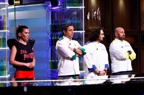 Situație tensionată la „Chefi la cuțite”! Concurenții dau o probă extrem de grea, ce îi va costa scump!