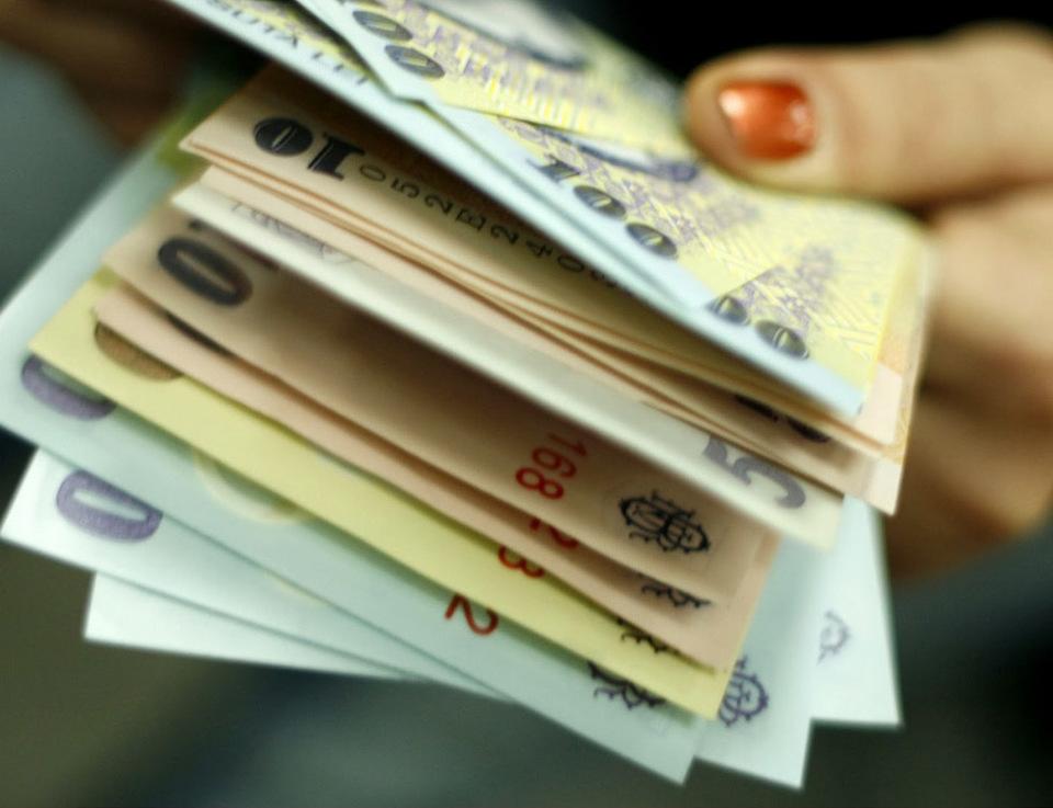 Veste extraordinară pentru elevi! Vor primi 1.000 de lei de la primărie. Ce trebuie să facă pentru a primi banii