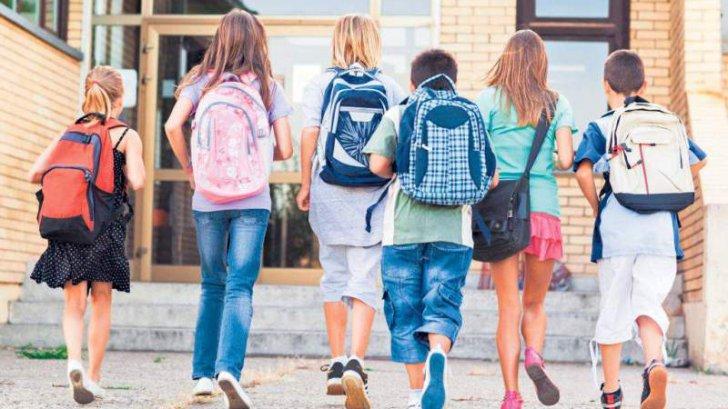 Vacanța de vară 2018 &icirc;ncepe azi! C&acirc;nd se termină și ce trebuie să știe elevii