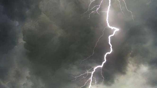 Avertisment de ULTIMĂ ORĂ de la ANM! Este COD GALBEN de fenomene meteo periculoase imediate. Zonele afectate