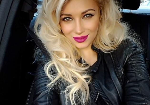 Nu, n-a avut o viață roz! Lora a vorbit despre sacrificiile făcute pentru carieră: "Am renunțat la multe"