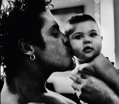 „Nimic nu se compară cu tine”. Sfâșietor! Fiica lui Chris Cornell a publicat un duet pe care l-a înregistrat cu tatăl ei. VIDEO