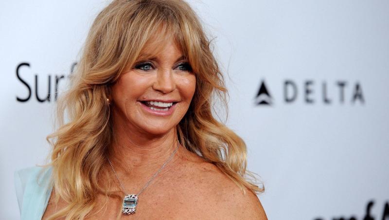 Goldie Hawn, de invidiat la vârsta de 72 de ani! Vedeta a pozat în costum de baie. FOTO