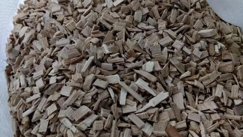 O româncă a vizitat o fabrică de mezeluri din România și a făcut publice mai multe fotografii! Imaginile au devenit virale! „Și mucegaiul specific?”