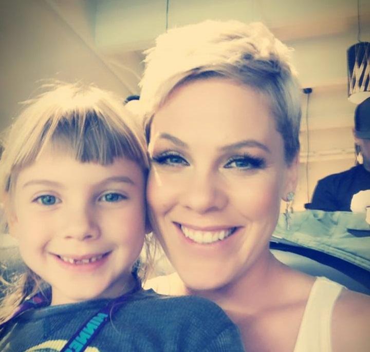 C&acirc;ntăreața Pink este SPERIATĂ de fiica ei: G&acirc;ndește diferit. Trebuie să o las să...