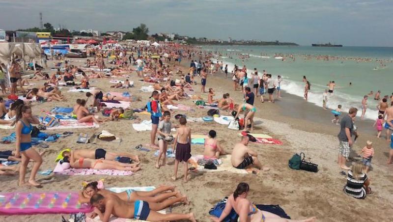 Medicii trag un semnal de alarmă: Produsele vândute pe plajă, un PERICOL enorm pentru sănătate! Ce boli sau bacterii poţi lua
