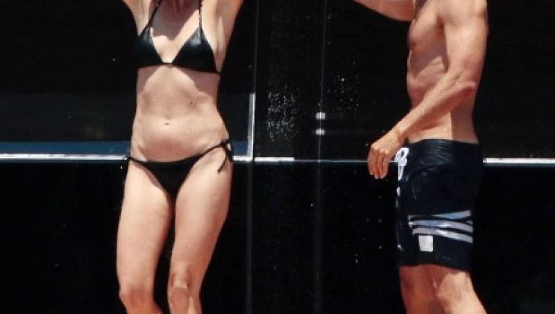 Gwyneth Paltrow, surprinsă în bikini! Artista are o siluetă de invidiat la vârsta de 45 de ani! FOTO