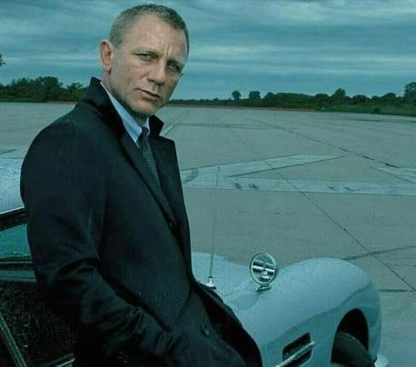 Daniel Craig, DISTINCȚIE SUPREMĂ &icirc;nainte de a juca rolul James Bond pentru ultima dată. Orice artist visează la așa ceva!
