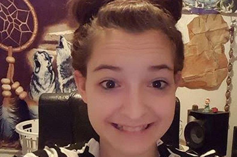 N-a putut să accepte despărțirea! Ce s-a &icirc;nt&acirc;mplat după ce o t&acirc;nără de 19 ani s-a strecurat &icirc;n camera fostului partener cu o macetă