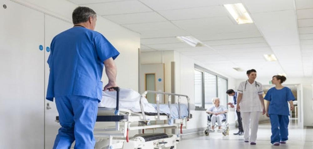 Anunțul făcut de Ministerul Sănătății! Rom&acirc;nii vor putea avea acces la tratament &icirc;n străinătate mai ușor! Ce modificări aduce noua legislație