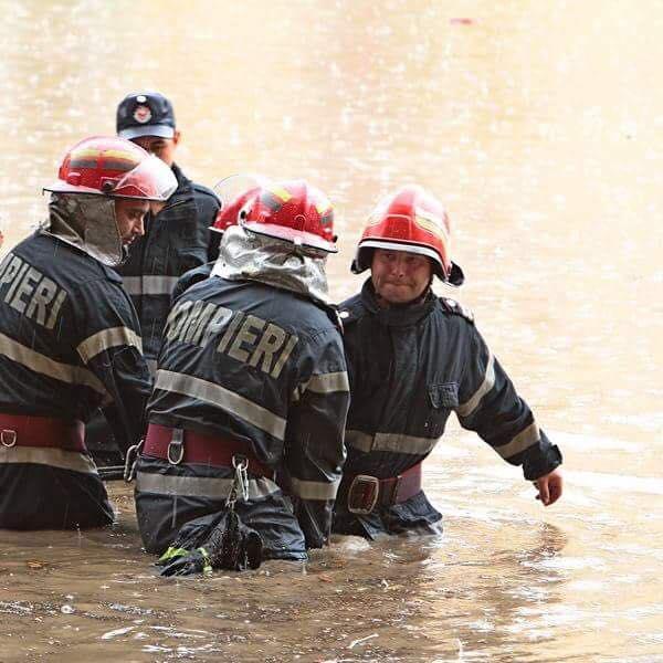 Toată Rom&acirc;nia va fi sub ape! ANM: Vremea se &icirc;nrăutățește și mai mult &icirc;n orele următoare. La ce trebuie să ne așteptăm