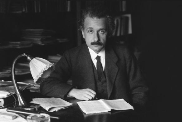 INEDIT! O scrisoare a lui Einstein de c&acirc;nd viața lui era amenințată de naziști, v&acirc;ndută la o licitație. Ce a scris despre fiul lui diagnosticat cu schizofrenie este TULBURĂTOR