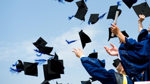 Schimbare uriașă pentru absolvenții de clasa a XII-a! Anunțul făcut de ministrul Educației: &rdquo;E pentru prima dată c&acirc;nd se &icirc;nt&acirc;mplă asta!&rdquo;