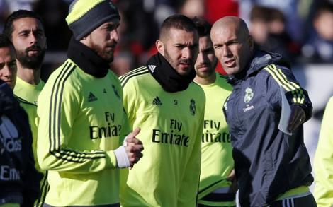 La Real Madrid, mai rău ca la FCSB ? Un jucător al ”galacticilor” ar fi sărit să-l bată pe Zinedine Zidane înainte de ultima etapă din La Liga