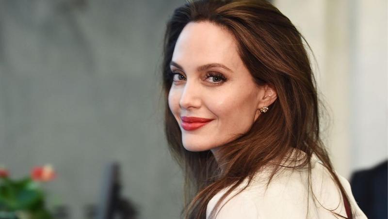 Angelina Jolie, fericită de ziua ei! Unde și cu cine a sărbătorit. FOTO