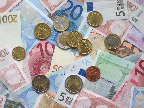 Contrafacerea, EXTREM de scumpă în Uniunea Europeană! Câți bani se pierd anual