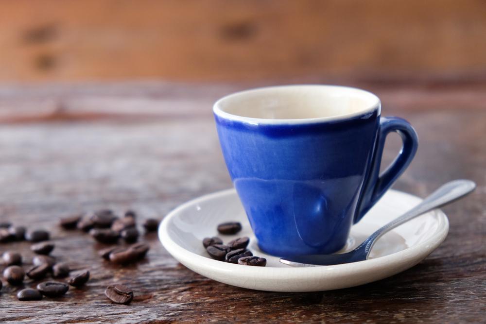 Ce spun studiile despre obiceiurile zilnice. Consumul a trei cești de cafea pe zi &icirc;ți poate prelungi viața