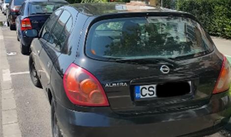 "Am ajuns la capătul nervilor". O stradă din Timișoara, terorizată de alarma unei mașini. Sună încontinuu, de trei zile: "Poliția a zis că nu are nicio soluție, că nu e spartă"