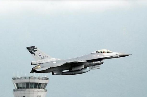 Simulare de RĂZBOI &icirc;n Extremul Orient! Au fost mobilizate avioane de luptă și elicoptere de atac