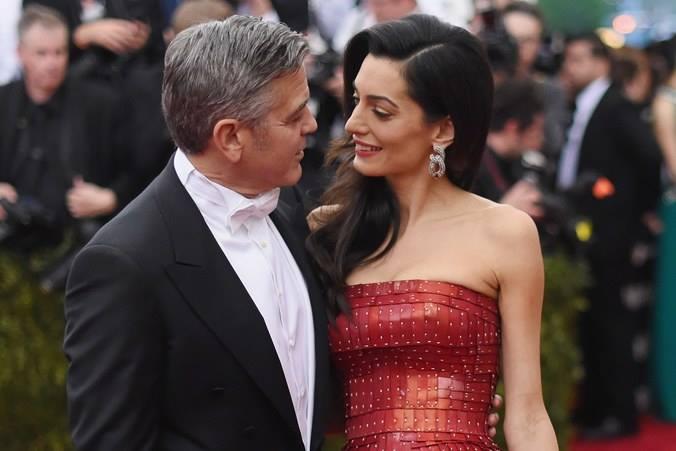 Amal Clooney l-a făcut să pl&acirc;ngă pe soțul ei! Ce a spus despre actor