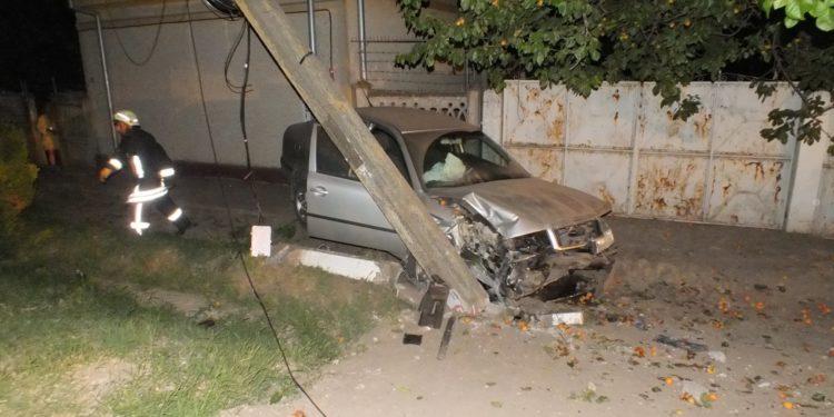 ACCIDENT CUMPLIT petrecut azi noapte! Trei mașini DISTRUSE!