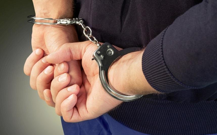 Scene HALUCINANTE &icirc;n Focşani! O t&acirc;nără de 17 ani a fost atacată cu &hellip;o SECURE. Motivul dat de vinovat i-a lăsat MASCĂ pe poliţişti!