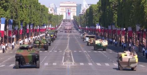 Franța a îmbrăcat haine de sărbătoare! Imaginile de la parada militară sunt ULUITOARE!