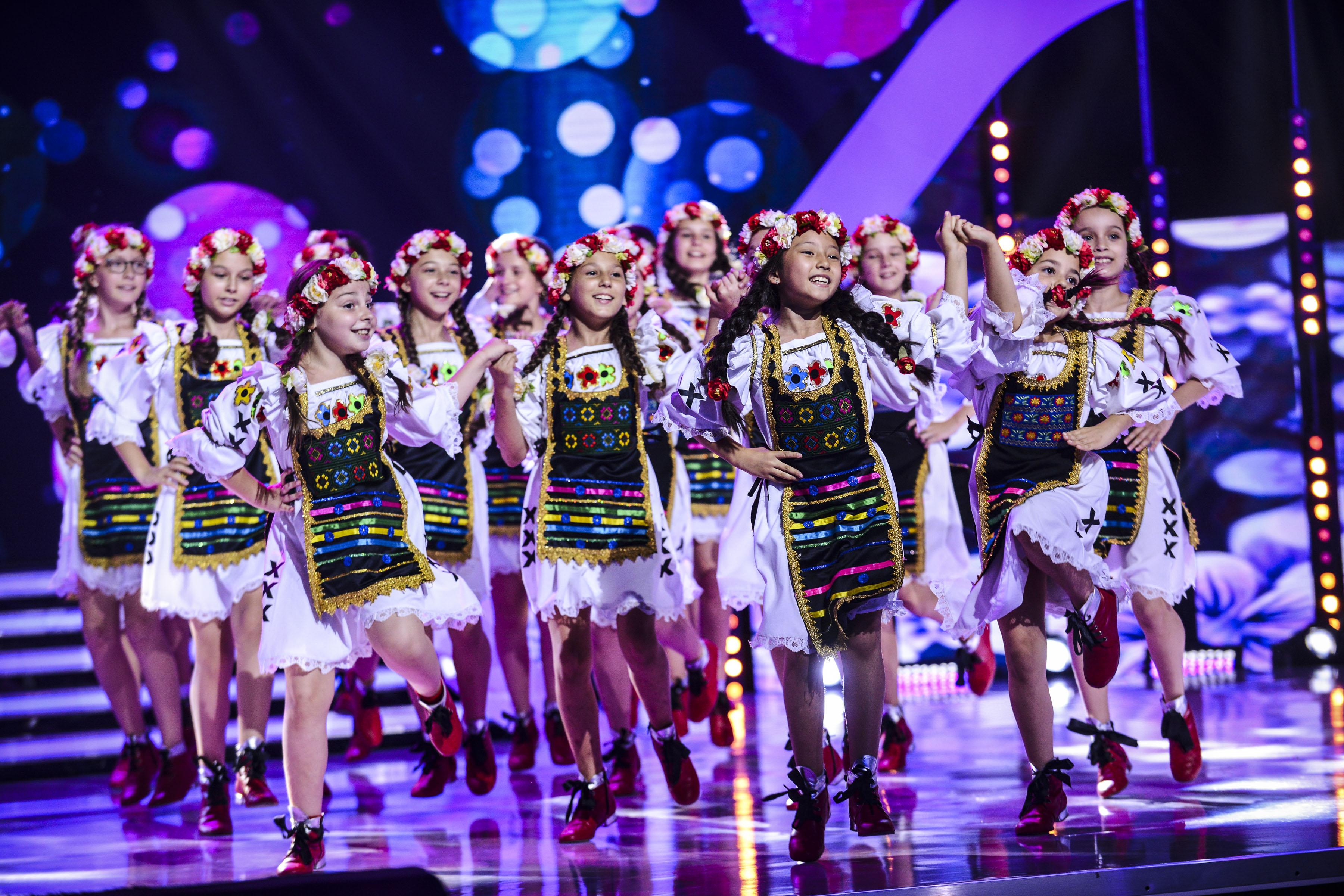 Acesta chiar este un Magic Group! Fetele au dansat dumnezeiește la „Next Star”! „Când vă văd bucuria de pe chipuri...”