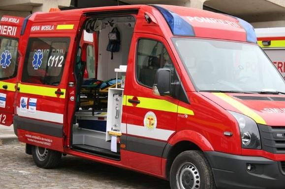 Scene HORROR &icirc;n Mureș! Autobuzul &icirc;n care mergeau A LUAT FOC! Au ajuns arși la spital