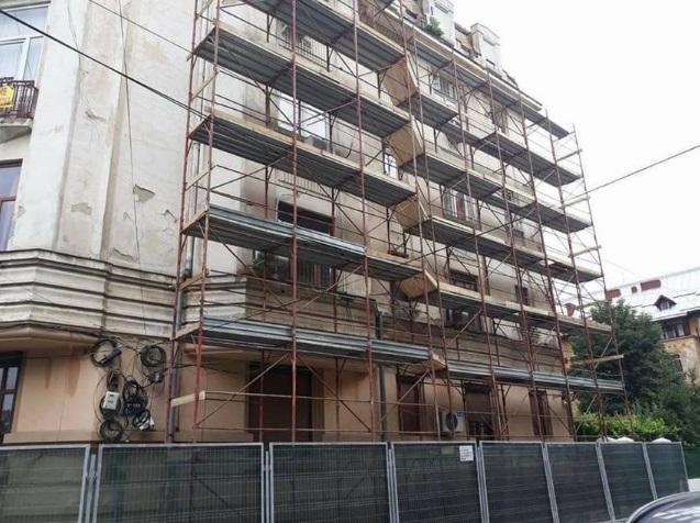 DECIZIE DE ULTIMĂ ORĂ a Primăriei &icirc;n legătură cu clădirile cu RISC SEISMIC: DOUĂ imobile au fost deja DEMOLATE din motive de siguranţă. Care sunt zonele cele mai afectate