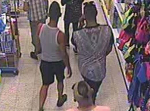 CRUZIME fără margini! Un copil &icirc;n v&acirc;rstă de trei ani a fost atacat cu acid