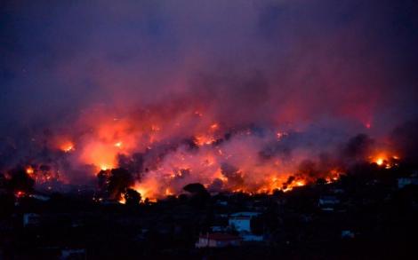 Ipoteză ŞOC în cazul incendiilor DEVASTATOARE din Grecia! Bilanţul MORŢII creşte în fiecare oră!