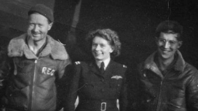 A trecut prin Iad, a supravieţuit rachetelor şi a adus la sol peste 1.000 de aeronave. Mary Ellis, ultima FEMEIE - PILOT din cel de-al Doilea Război Mondial, a murit la 101 ani: 