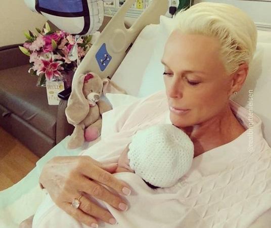 Brigitte Nielsen, ATACATĂ DUR pe internet, deoarece a făcut un copil la aproape 55 de ani. Actrița a dat o replică DE MILIOANE!