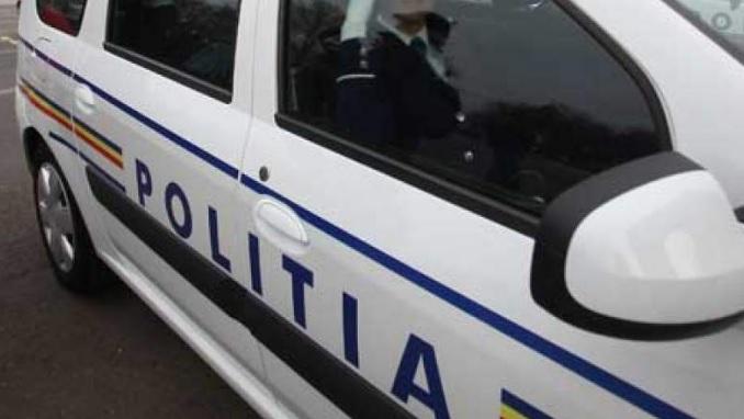 Teribilismul și lipsa de resposabilitate costă! ACCIDENT cu minori &icirc;n D&acirc;mboviţa. Ce s-a &icirc;nt&acirc;mplat cu mașina &icirc;n care se aflau