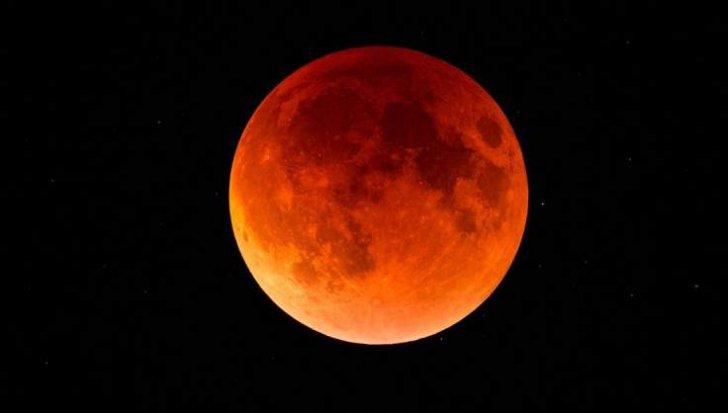 O zi p&acirc;nă la Luna S&acirc;ngerie. Ce să NU faci pe 27 iulie, &icirc;n timpul Eclipsei totale de Lună