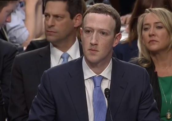 Zi neagră pentru FACEBOOK! Gigantul rețelelor de socializare a pierdut peste 100 de miliarde de dolari &icirc;n doar o zi!