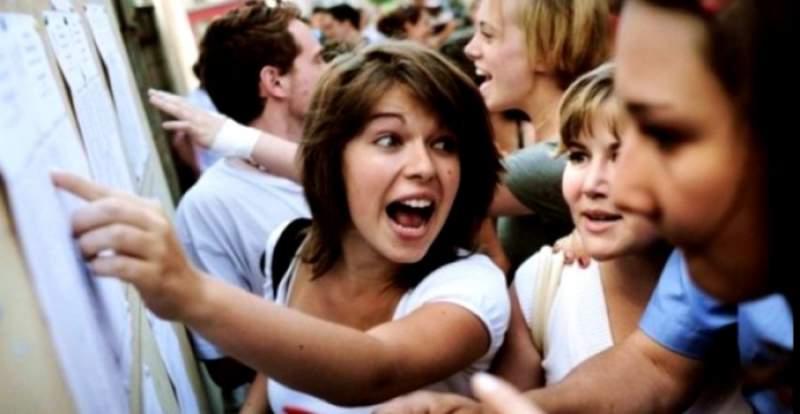 &Icirc;n 2012, a fost PRĂPĂD la bacalaureat, cea mai mică rată de promovare din ultimii 15 ANI: 44,3%, cu 23 de procente mai mică dec&acirc;t ACUM, &icirc;n 2018