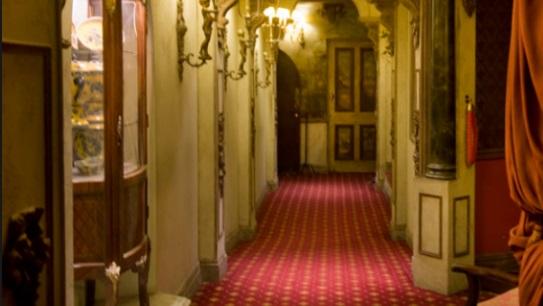 O fantomă a fost filmată &icirc;n timp ce &icirc;ngrozea turiștii dintr-un hotel! (VIDEO)