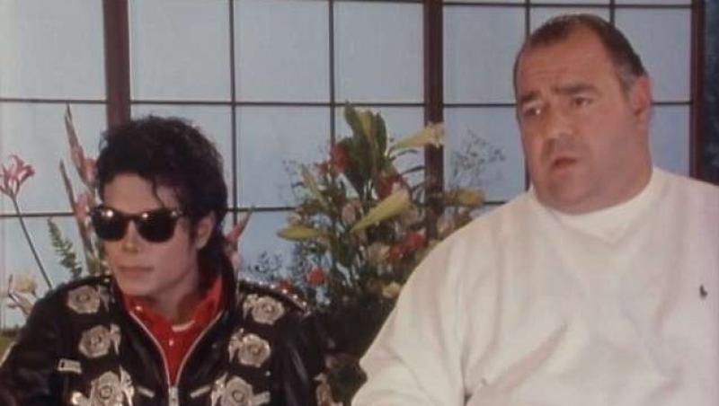 În 1987, Michael acorda un „INTERVIU PROFETIC” de o oră. La un moment dat, „REGELE” a vorbit despre dragostea lui pentru copii și animale, iar managerul l-a întrerupt. „Oprește-te odată, Michael!”