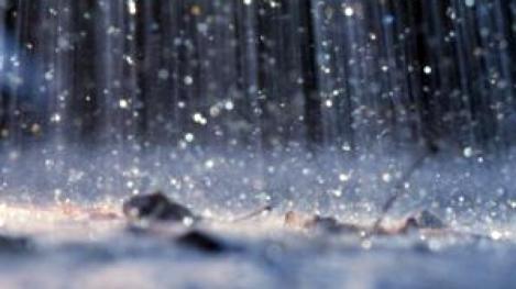 Anunțul de ULTIMĂ ORĂ de la meterologi: se întorc ploile! Zonele din țară în care se vor înregistra cantități serioase de precipitații