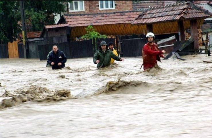 Va fi PRĂPĂD! Vești proaste de la hidrologi! A fost emis cod GALBEN de INUNDAȚII &icirc;n 30 de județe! De c&acirc;nd va fi COD PORTOCALIU pentru 13 județe