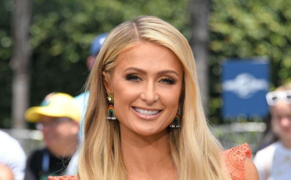 Nu mai e un secret! C&acirc;ți bani a &icirc;ncasat Paris Hilton pentru spectacolul pe care l-a făcut &icirc;ntr-un club din București! Suma e colosală